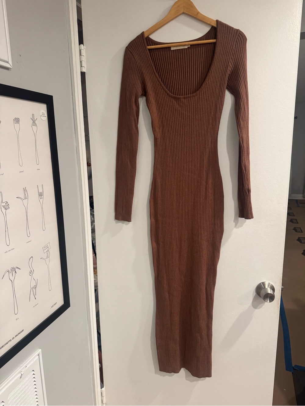 MESHKI Brown Ribbed Long Sleeve Bodycon Dress Medium | Fitted Knit Midi